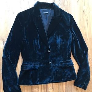 Tahari velvet blazer
